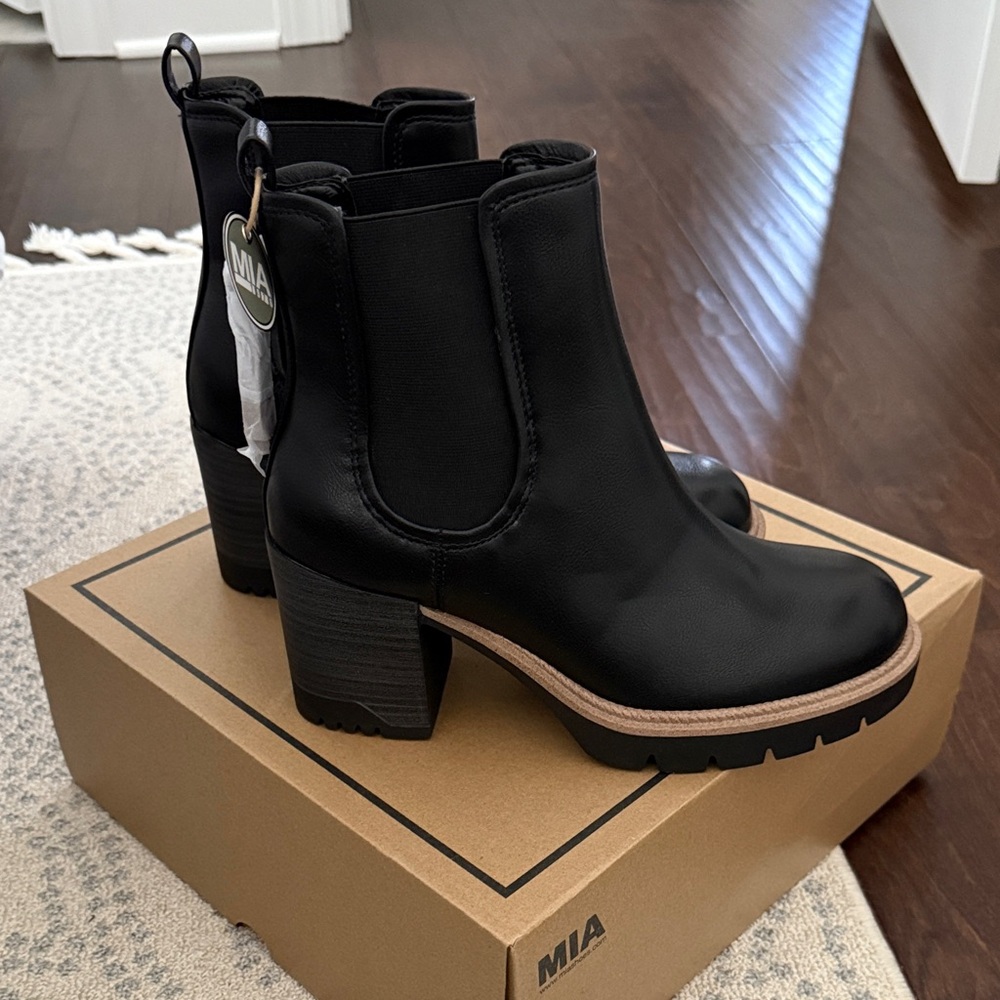 MIA Black Heeled Ankle Boots